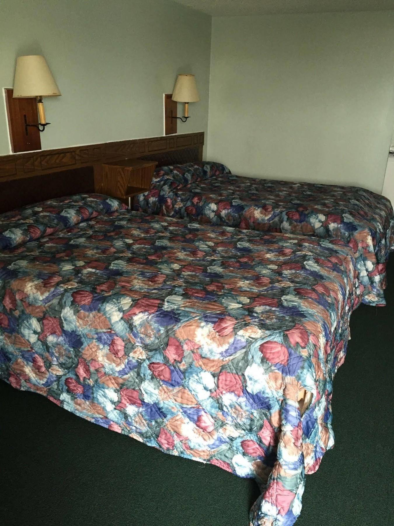 Crown Inn Toledo Esterno foto